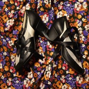 Black and White Oxford Style Swing Dance Shoes